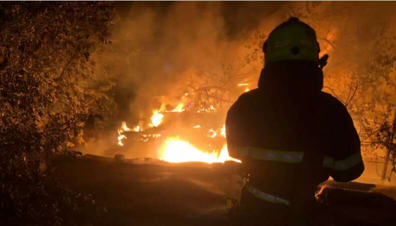 На Буковине мужчина спас во время пожара шестерых детей и их родителей: подробности dqxikeidqxitkant