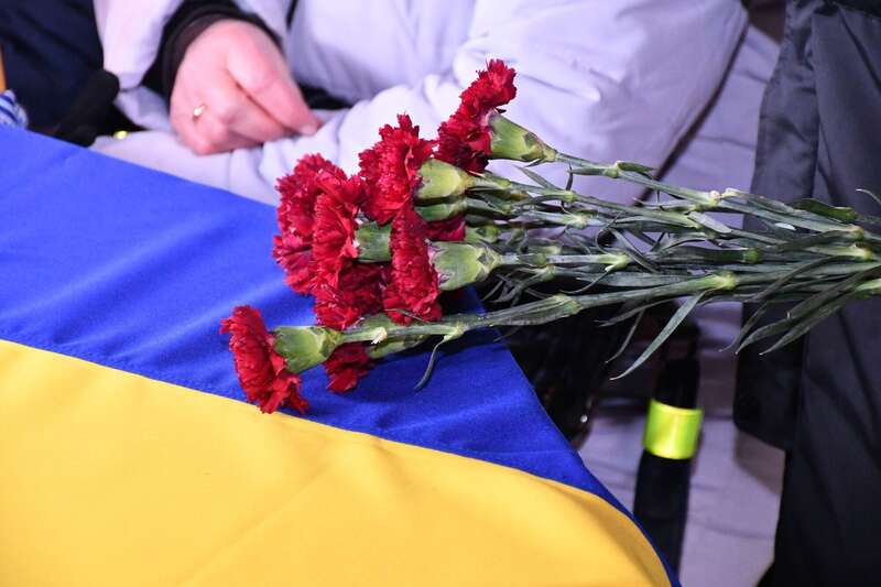 Йому назавжди буде 24: на Дніпропетровщині попрощалися з воїном, який загинув у боях за Україну. Фото