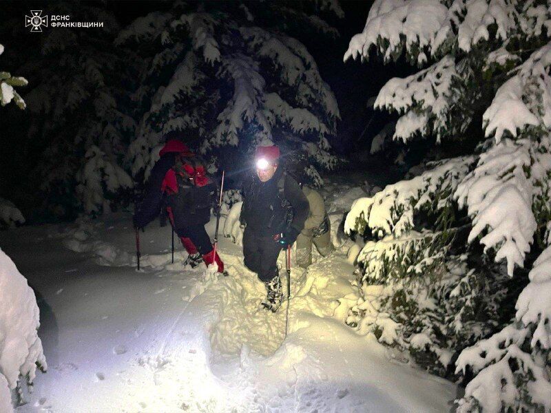 В Карпатах спасли заблудившегося 21-летнего туриста из Днепра.