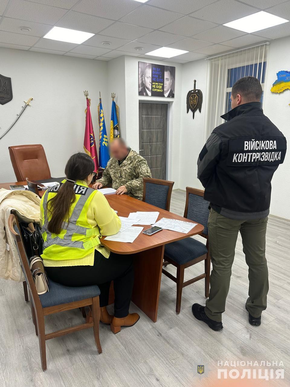      :  211- ,    ,   .  dqxikeidqxitkant