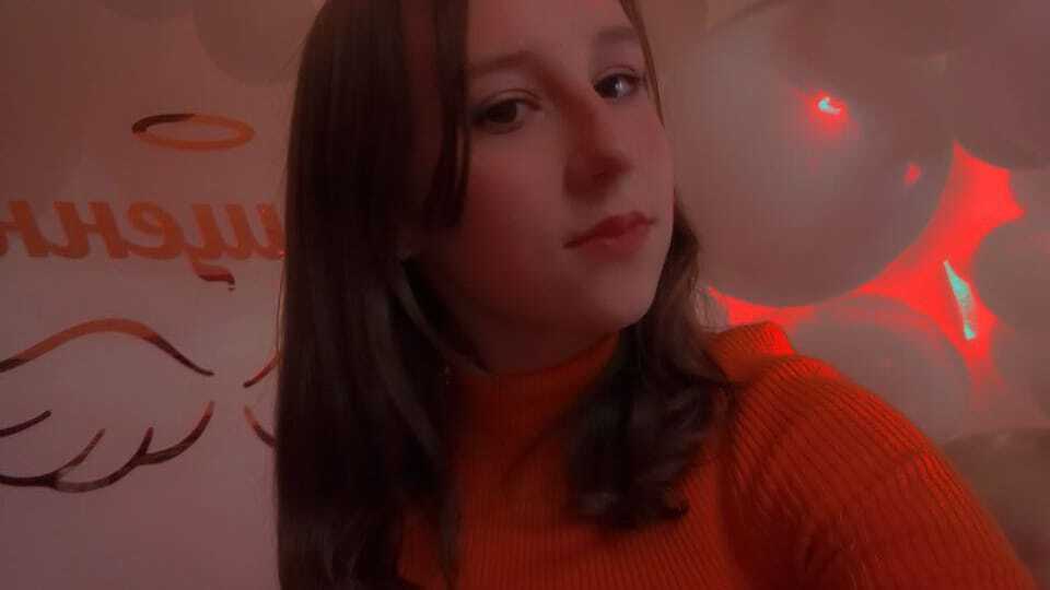 Тіло віднесли на узбіччя, якомога далі від дороги: на Житомирщині водій на смерть збив 16-річну дівчину та втік dqxikeidqxiqqeant