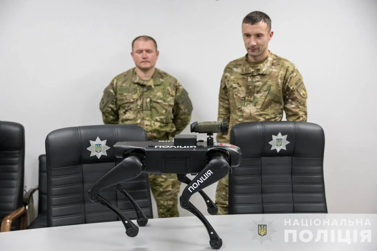 Бійці спецпідрозділу КОРД отримали наземний дрон на чотирьох dqxikeidqxiqqeant