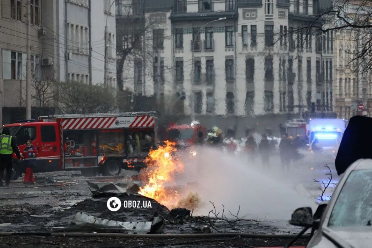 Damaged buildings and broken windows: consequences of the Russian shelling of Kyiv in the Holosiivskyi district. Photo report and video