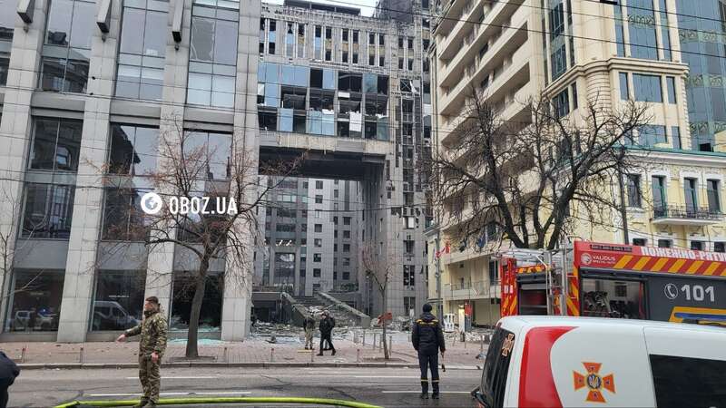 Damaged buildings and broken windows: consequences of the Russian shelling of Kyiv in the Holosiivskyi district. Photo report and video