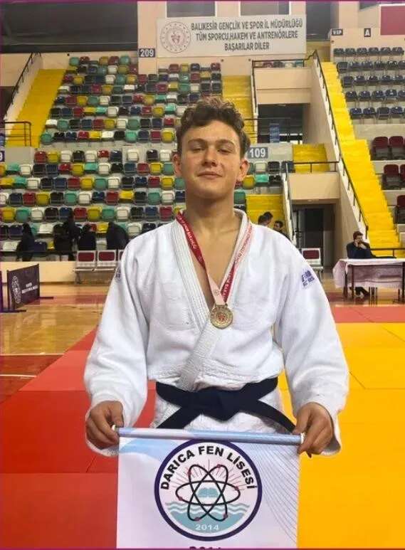       :    .    dqxikeidqxiqqeant