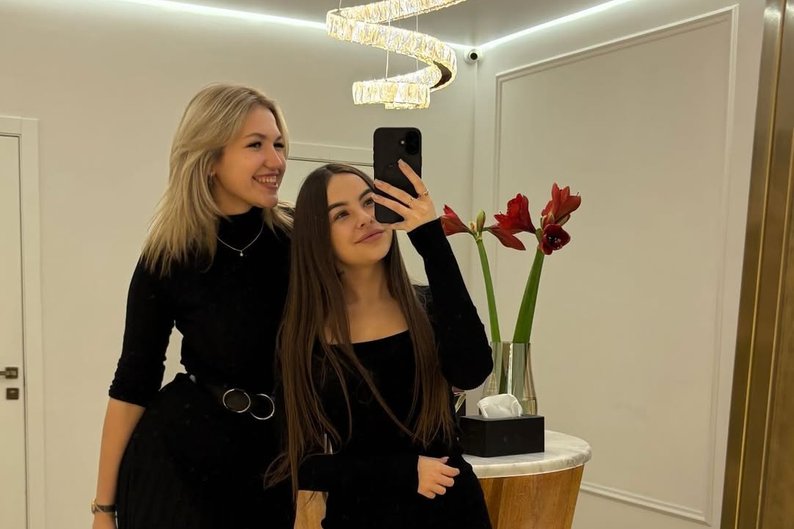 Валерия Жиркова и Алина Смордова