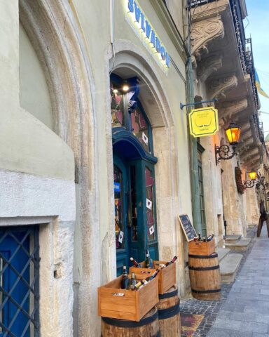 Domansky-Uskiy’s restaurant on Rynok Square in Lviv (photo Instagram)