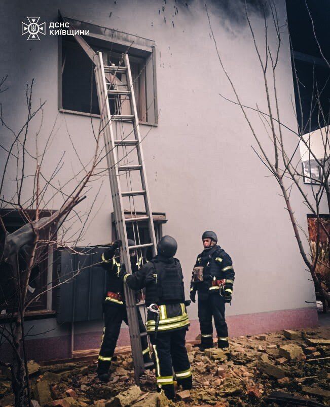 The house was damaged, and there is a victim: KRMA reported on the consequences of the Russian attack on Kyiv region. Photo and video