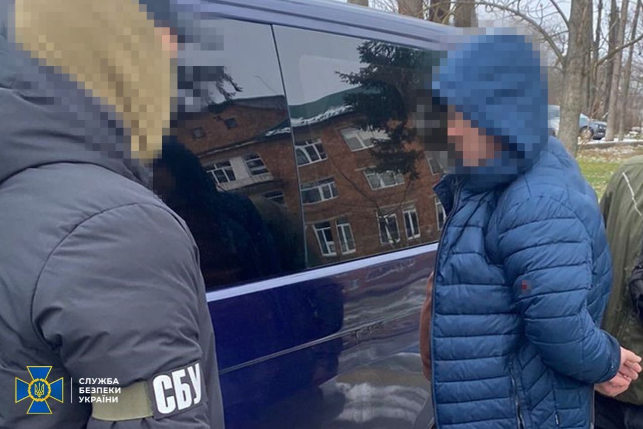 Продавали довідки і не тільки: СБУ та Нацполіція ліквідували три нові схеми для уникнення від мобілізації на заході й півдні України. Фото dqxikeidqxiqqeant