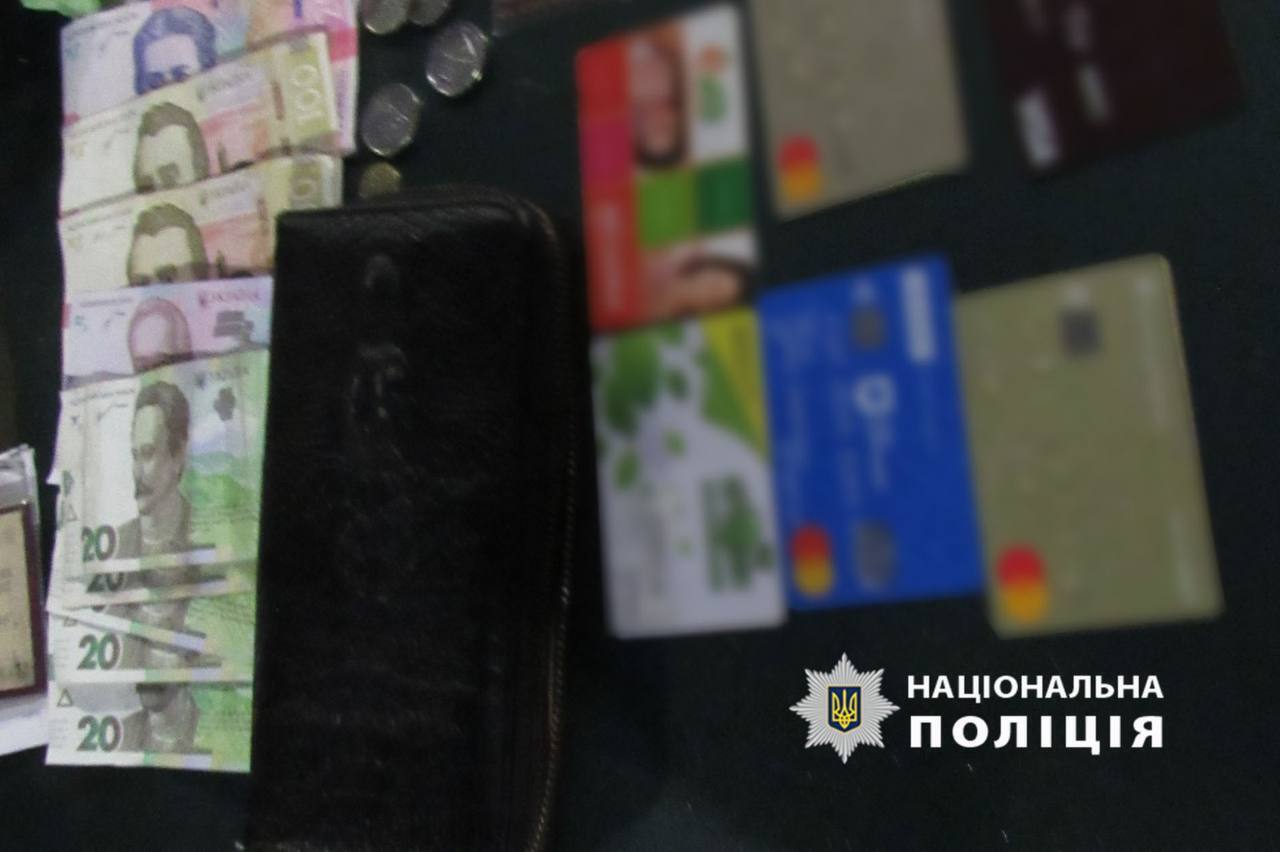 Пограбував пенсіонера в ліфті багатоповерхівки: у Києві затримали рецидивіста. Фото