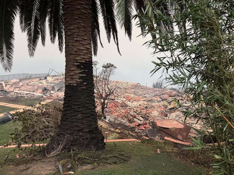 У Каліфорнії продовжують вирувати лісові пожежі: повідомляють про 11 загиблих внаслідок стихії. Фото й відео