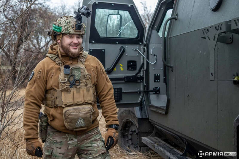 Ukrainian marines on Kozak-5 dqxikeidqxitkant