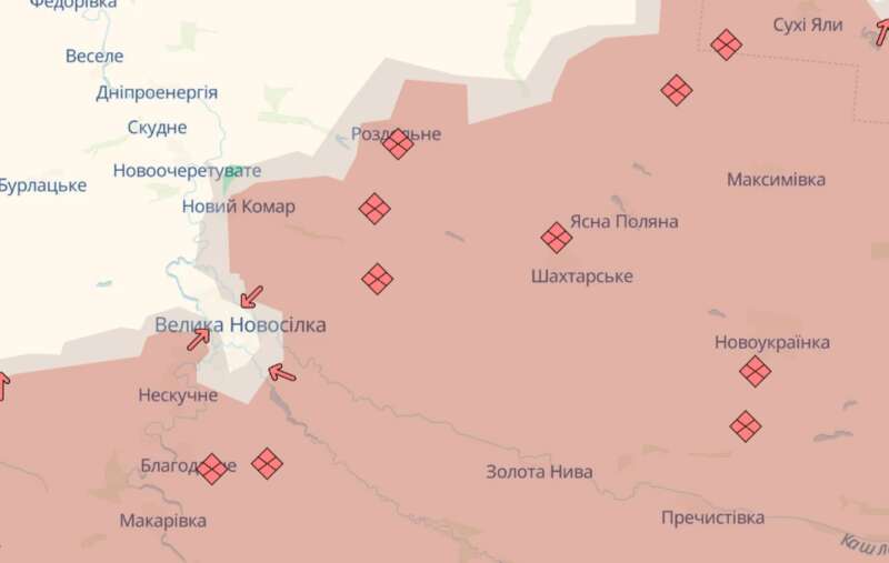 Россияне, применяя бронетехнику, пытаются заблокировать Большую Новоселку dqxikeidqxitkant