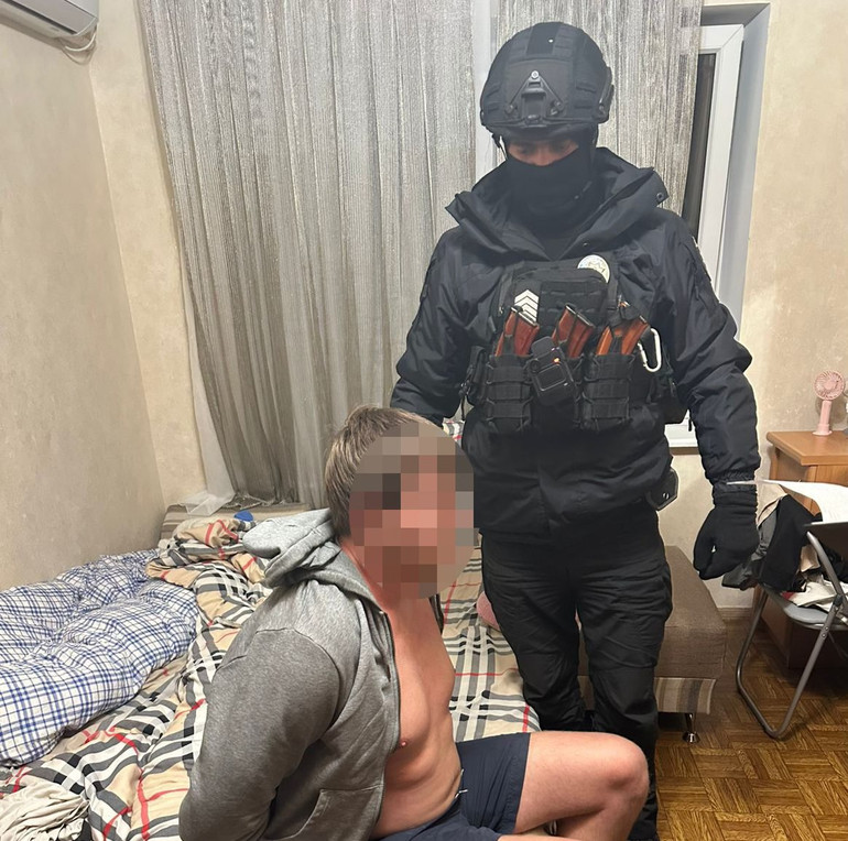 Затримання зловмисника dqxikeidqxitkant