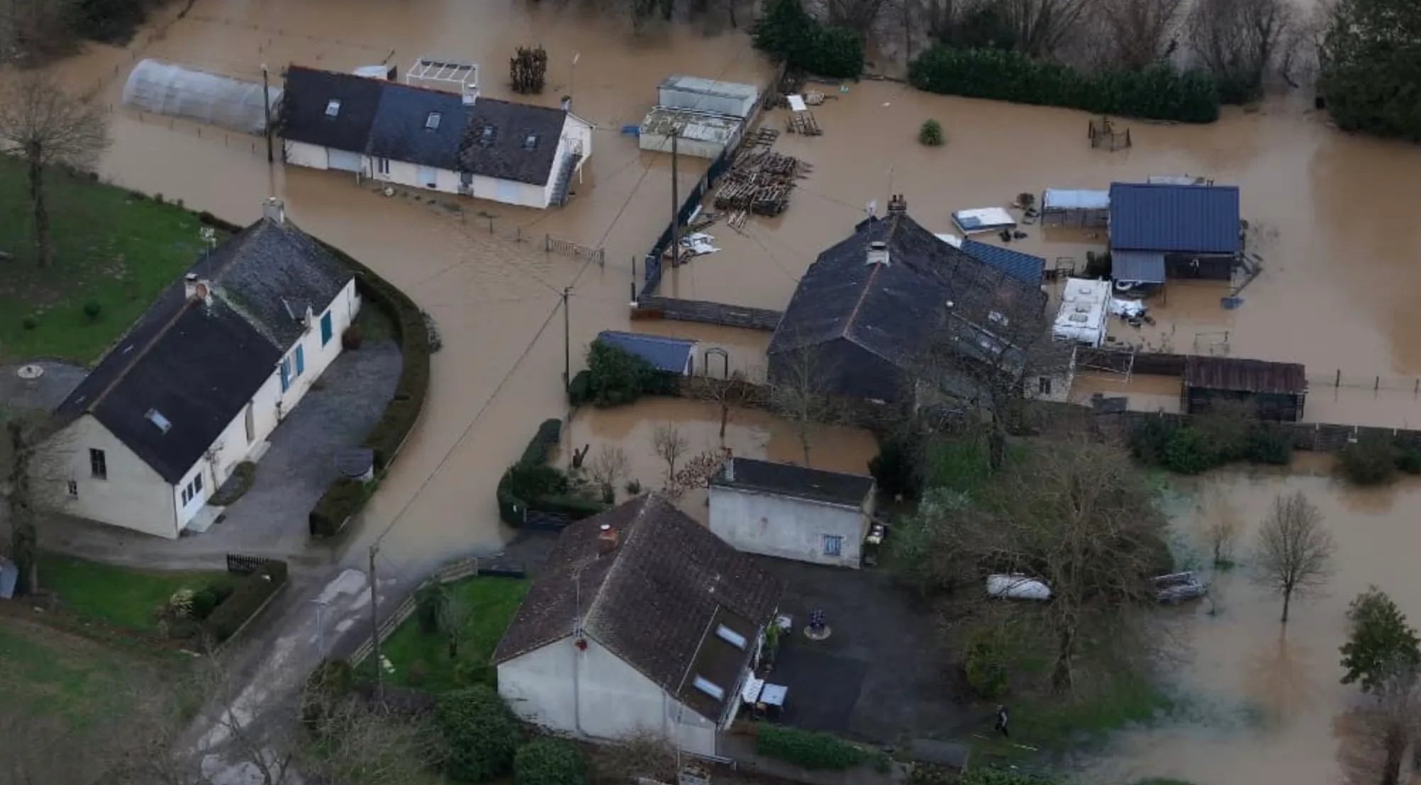 Наводнения на западе Франции dqxikeidqxiqqeant