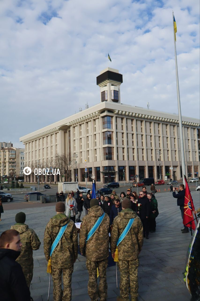 В Киеве на Майдане попрощались с польским добровольцем Филипом Антосяком. Фото и видео