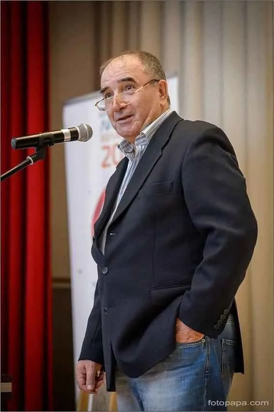 Умер легендарный dqxikeidqxiqqeant