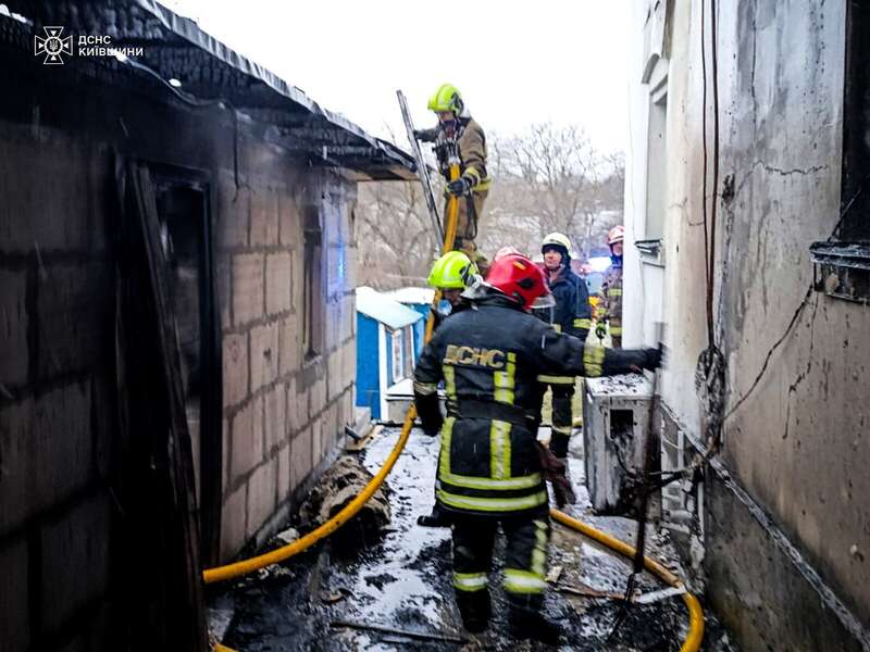 В Киевщине произошел пожар на территории мужского монастыря. Подробности и фото