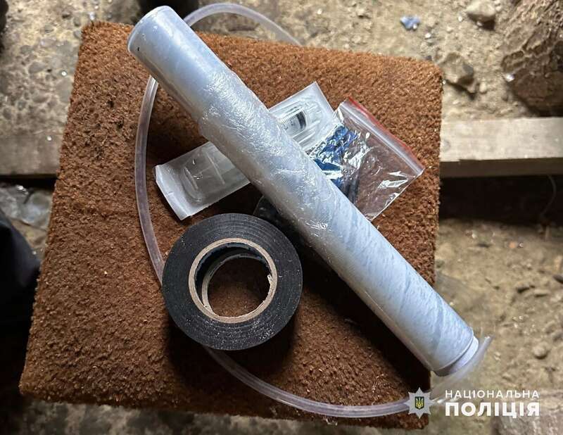 Оставили взрывчатку: на Буковине разоблачили российских агентов-наркодельцов, которые готовили теракт против полицейских. Фото