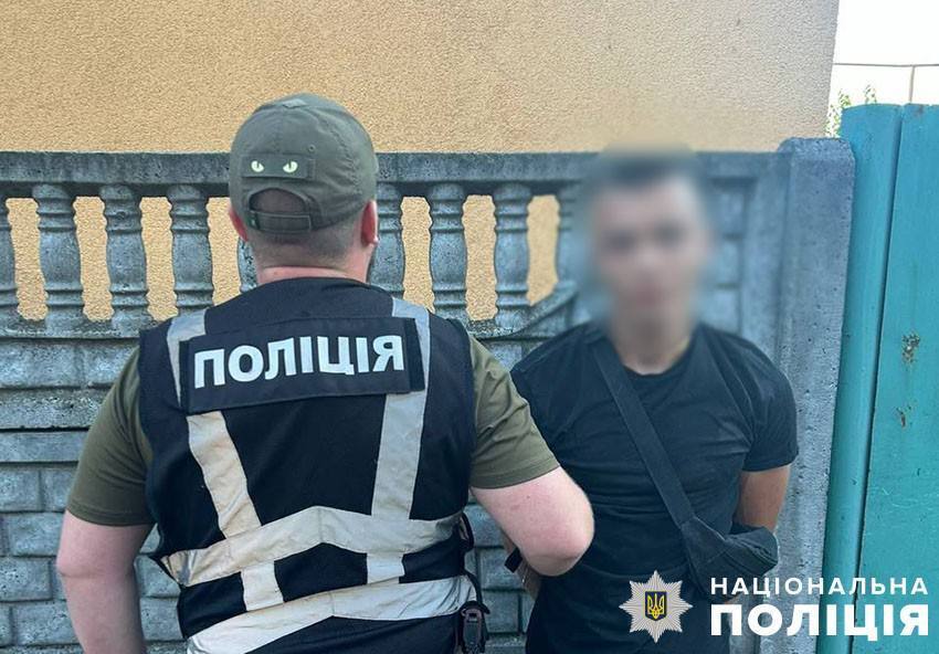 Підпалили авто ЗСУ та релейні шафи залізниці: у Києві судитимуть трьох зловмисників. Фото