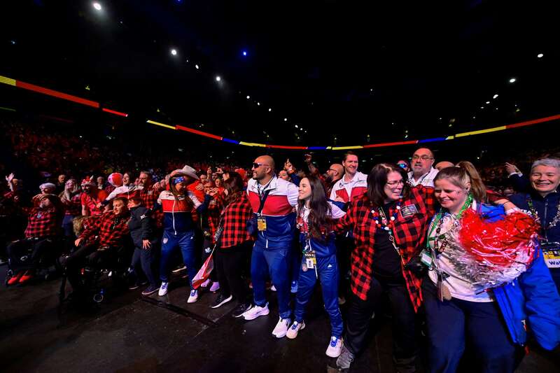 Участники сборных США и Канады на церемонии закрытия Игр непокорённых-2025 Участники сборных США и Канады на церемонии закрытия Игр непокорённых-2025 dqxikeidqxitkant