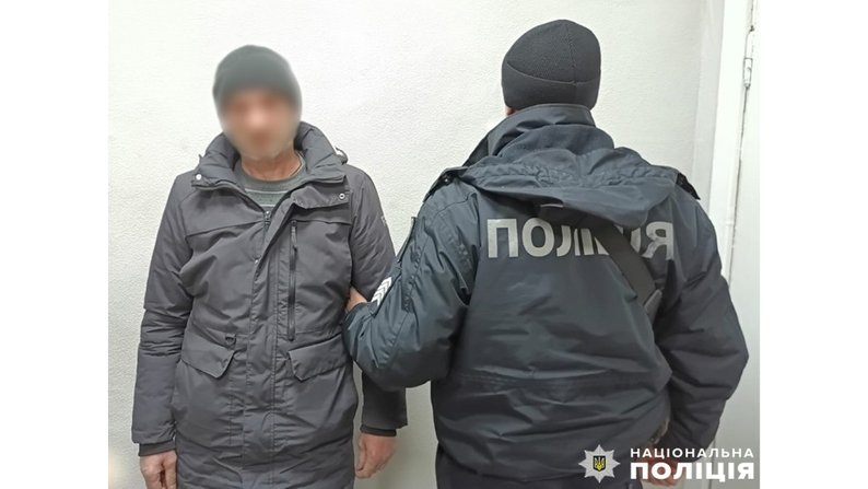 Пробралися до будинку і вимагали гроші: на Чернігівщині затримали підозрюваних у розбійному нападі на пенсіонерів dqxikeidqxiqqeant