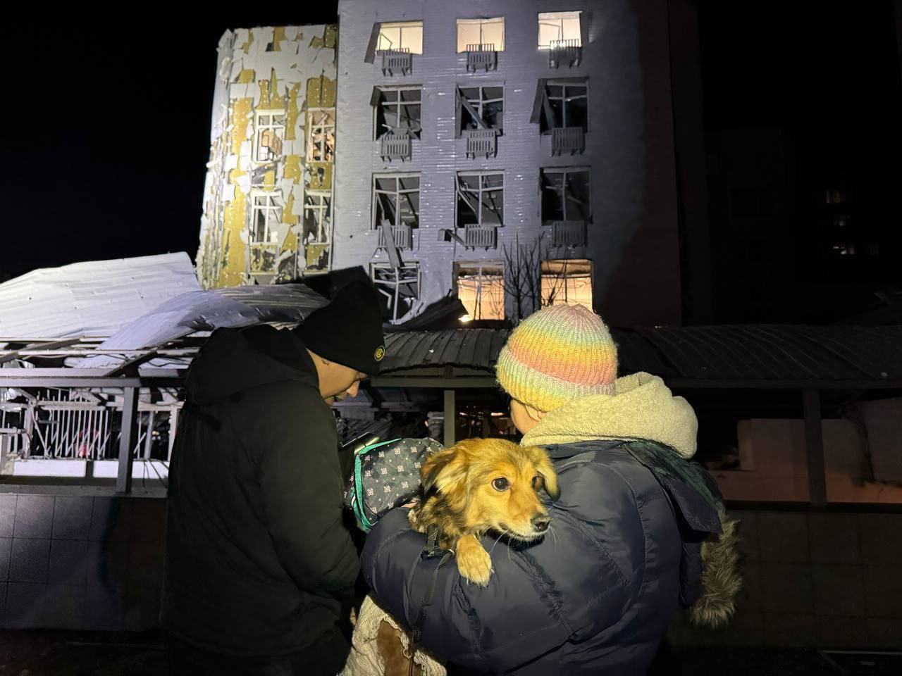 РФ масово напала на Одесу дронами: частина міста залишилася без світла, води і тепла. Фото dqxikeidqxiqqeant