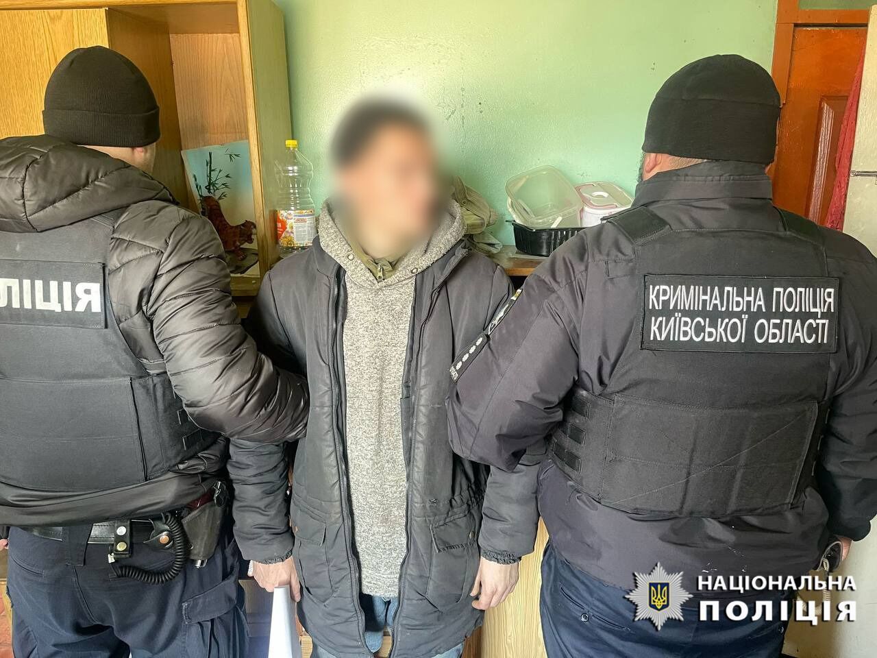 Готували вибуховий пристрій для підриву ТЦК на Київщині: Нацполіція та СБУ затримали зловмисників. Фото та відео