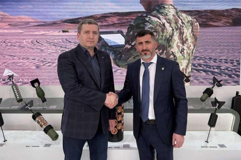 Ukroboronprom agreed on joint production of armored vehicles with the Canadian company Roshel