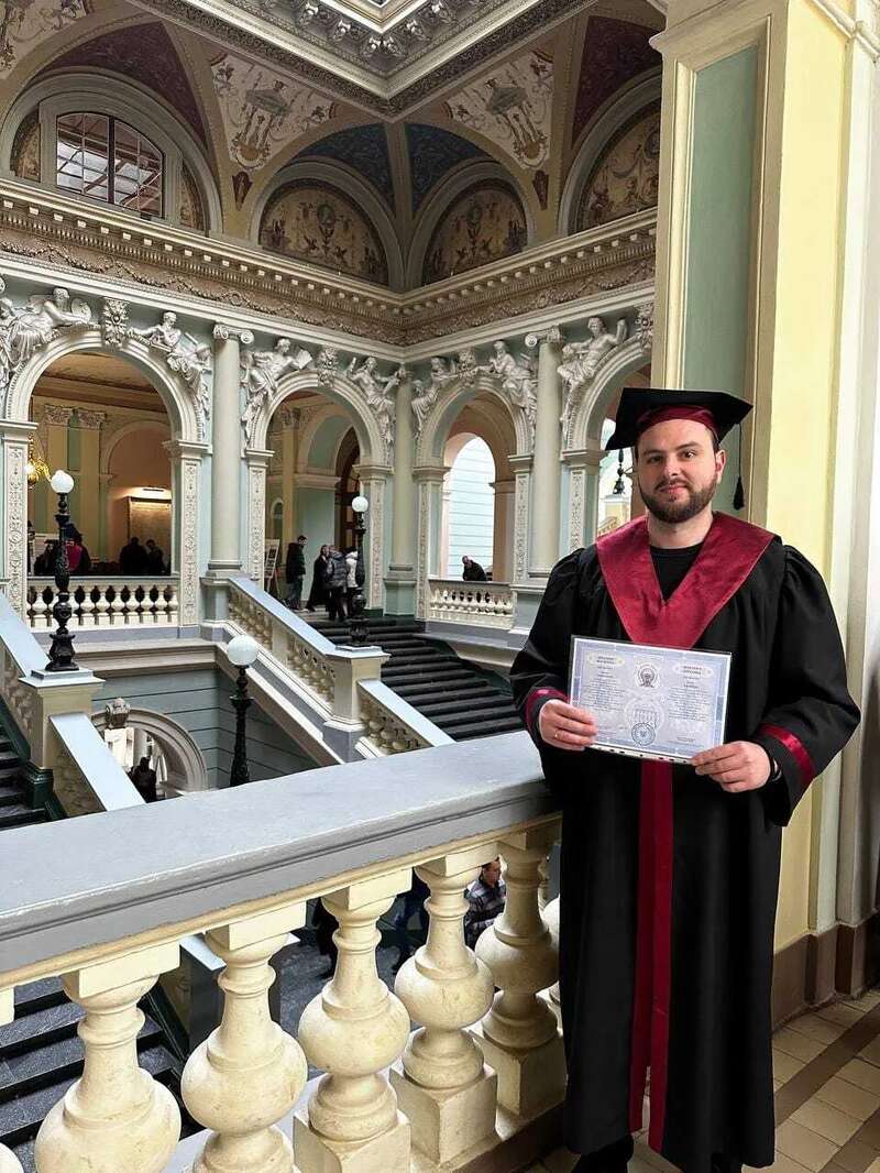 Зеленський призначив нового голову Львівської РДА: очолював місцеву молодіжку партії Тимошенко і працював охоронцем нічного клубу. Фото