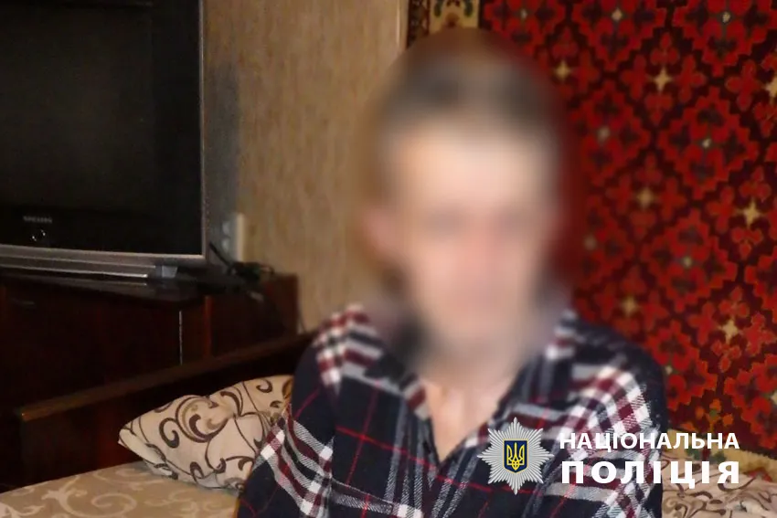 У Києві син металевим ціпком вбив свою 84-річну матір. Подробиці трагедії та фото