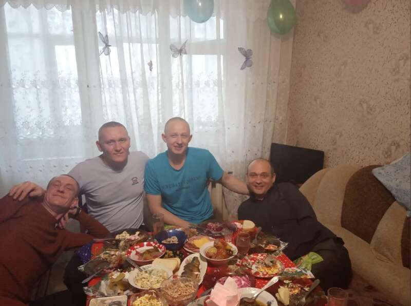 Мама потеряла второго сына: в Доброполье на Донетчине россияне убили горного спасателя Виталия Коляду