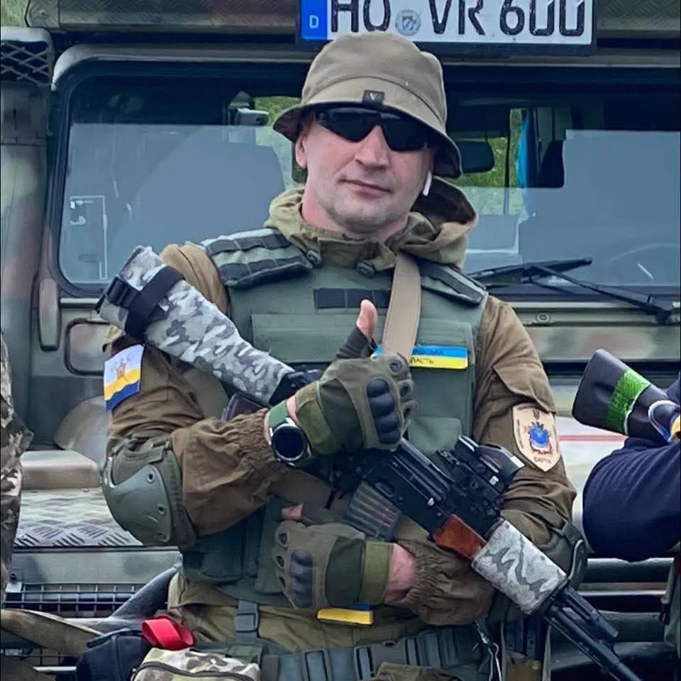 Віктор Антонів – на фронті загинув командир роти з Миколаєва – фото і втрати України в війні dqxikeidqxiqqeant