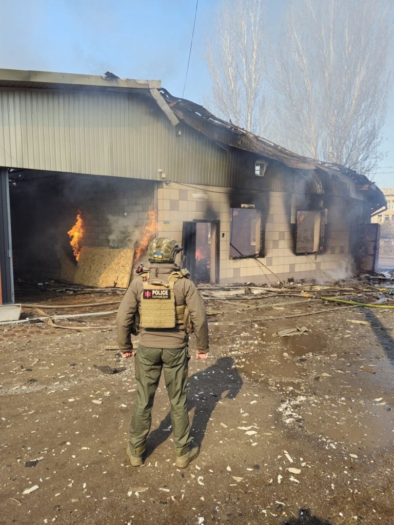 Russians struck Kostyantynivka with Smerch, killing and injuring civilians dqxikeidqxiqqeant