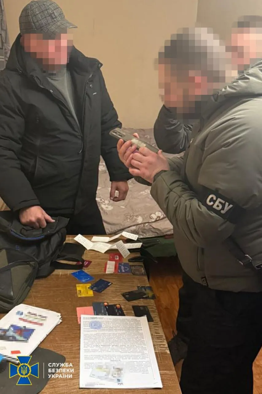 Оправдывали врага и призывали к оккупации Украины: в Киевской области СБУ задержала трех пророссийских агитаторов. Фото