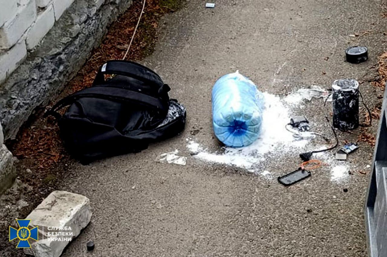 Шантажували