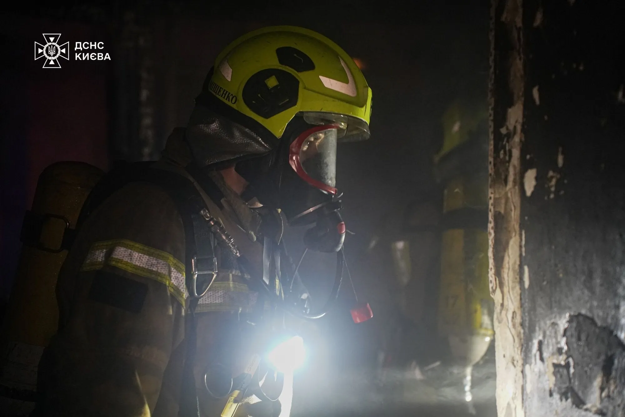 У Києві пожежі за один вечір забрали життя двох осіб. Подробиці трагедій та фото dqxikeidqxiqqeant