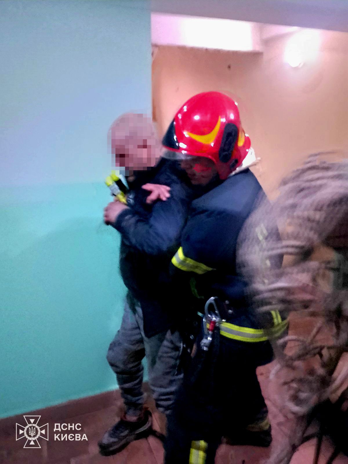 У Києві чоловік впав у шахту ліфта з дев’ятого поверху: що відомо dqxikeidqxitkant