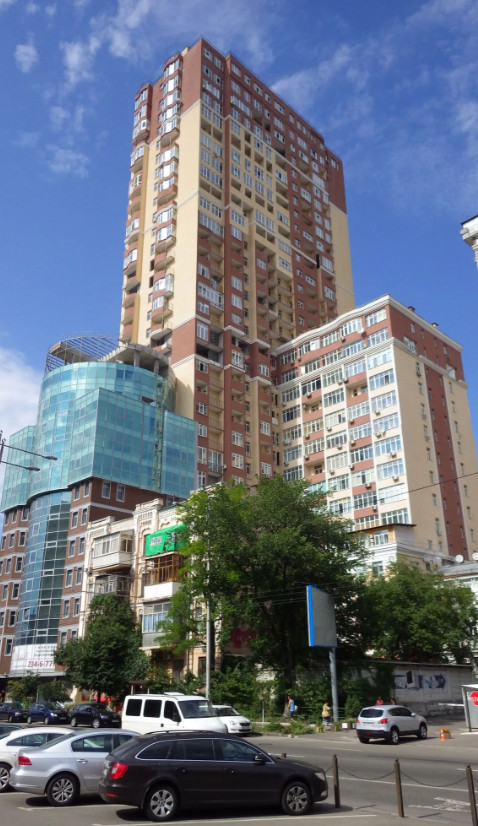 Residential complex ‘Elegant’ on Zhilyanska Street