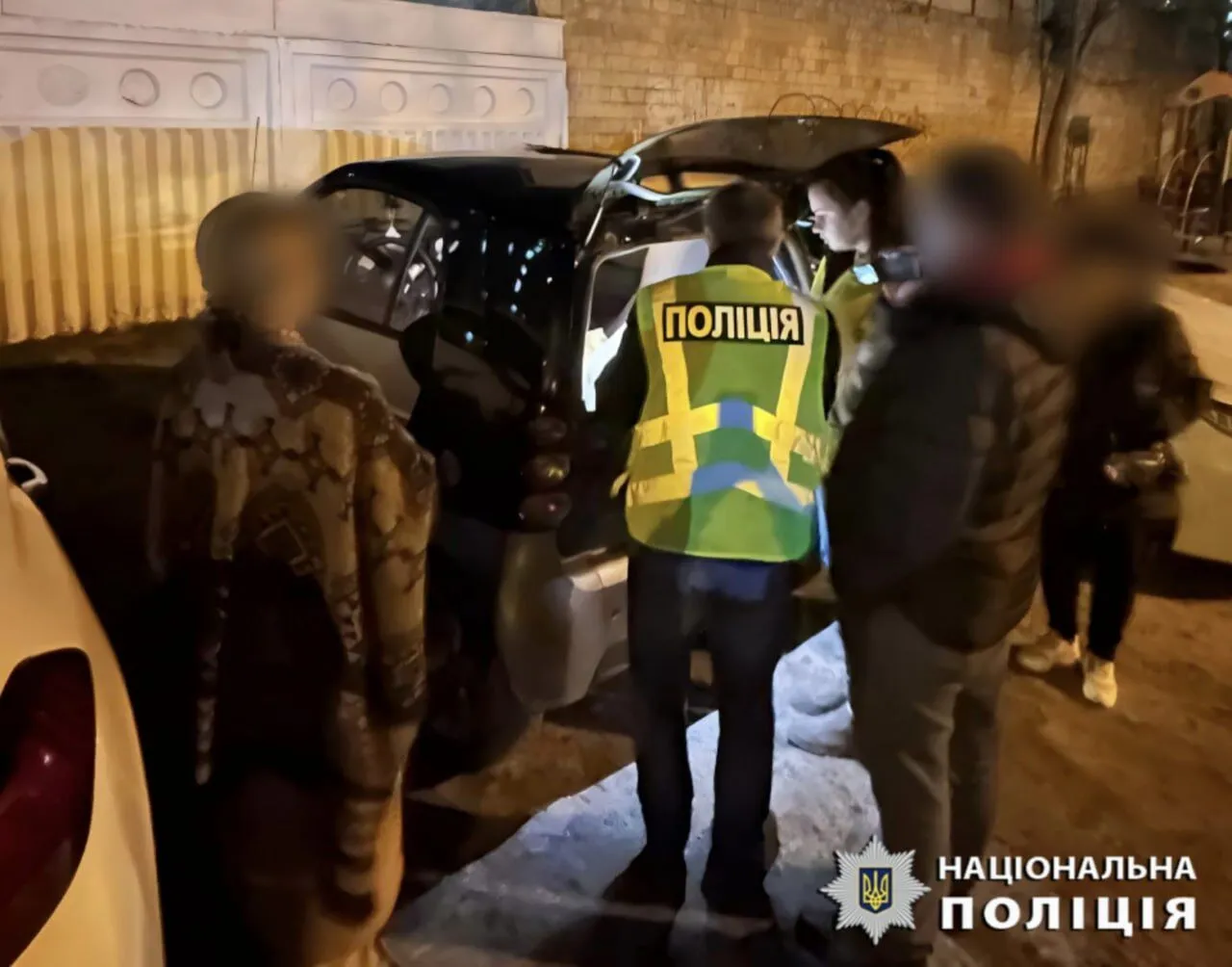 An official from one of Kyiv’s CCCs and an accomplice smuggled draft evaders across the border. Details and photos dqxikeidqxitkant