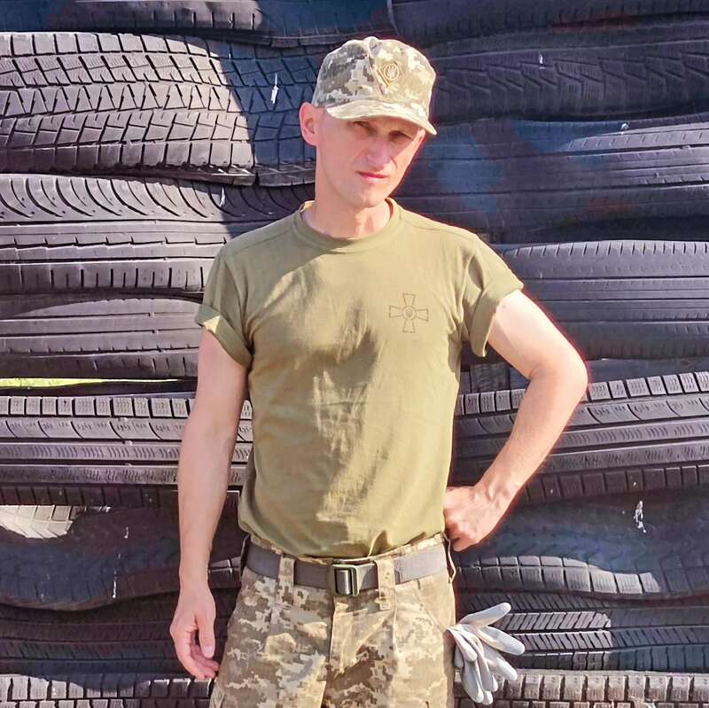 Відомий український музикант, який нещодавно одружився, зник безвісти на фронті