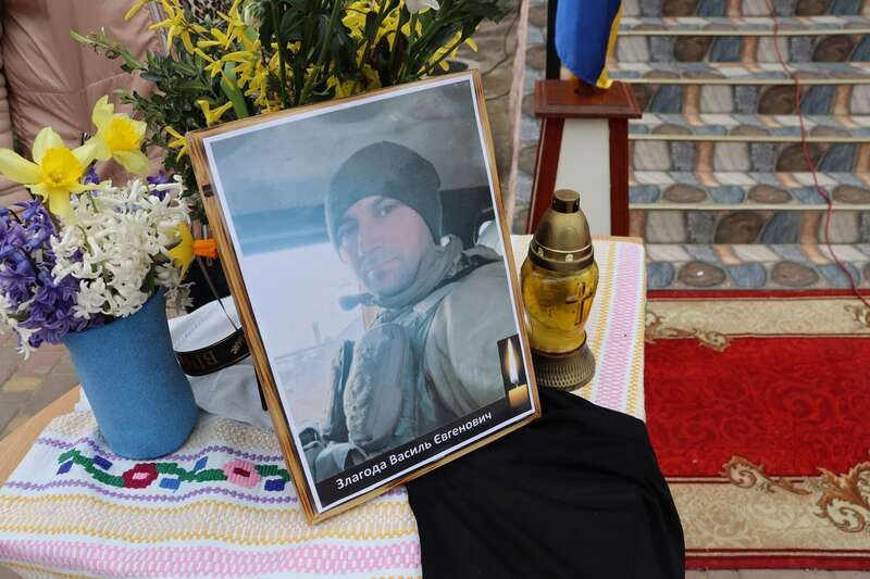 Более месяца считался пропавшим без вести: на Луганщине погиб старший солдат Василий Злагода из Буковины. Фото dqxikeidqxiqqeant