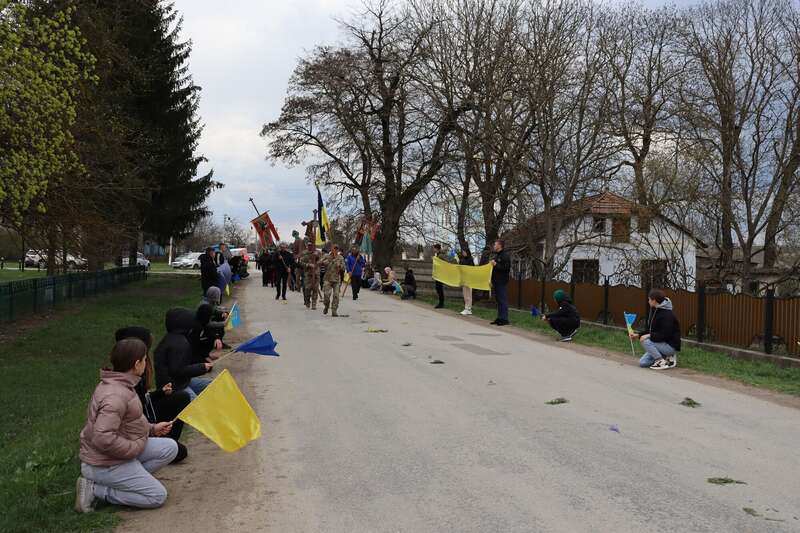 Більше місяця вважався зниклим безвісти: на Луганщині загинув старший солдат Василь Злагода з Буковини. Фото