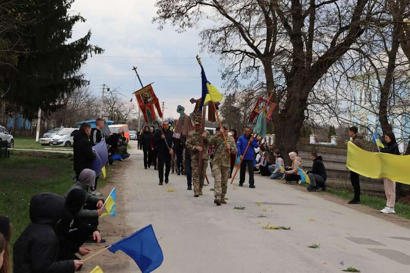 Більше місяця вважався зниклим безвісти: на Луганщині загинув старший солдат Василь Злагода з Буковини. Фото