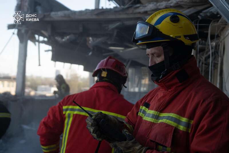 Уже разобрано более 190 кубических метров строительных конструкций и мусора