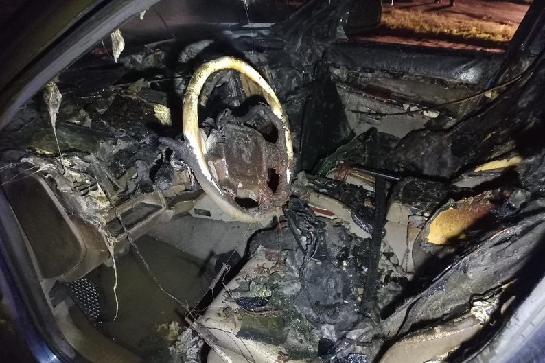 Спалена автівка військового у Харкові