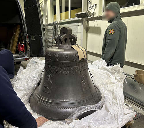 Литовські митники конфіскували церковний дзвін Петра Могили, який намагались перевезти з РФ до Молдови dqxikeidqxiqqeant