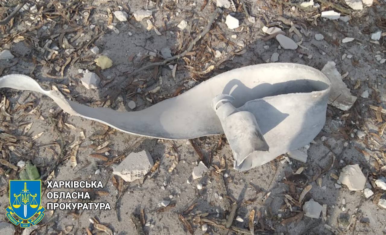 Russia dropped an aerial bomb on a building in Kupiansk: a woman was injured. Photo