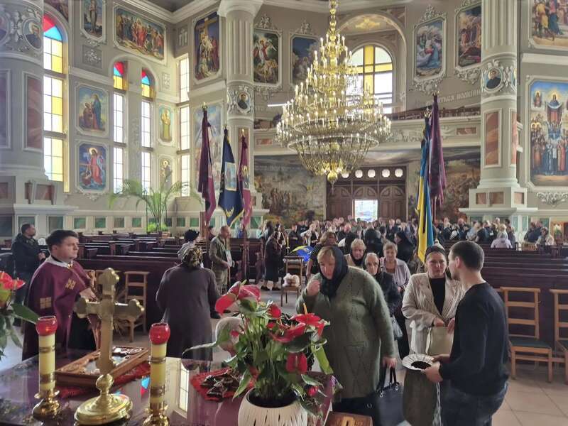 Община в трауре: на Львовщине попрощались со двоюродными братьями-Героями. Фото