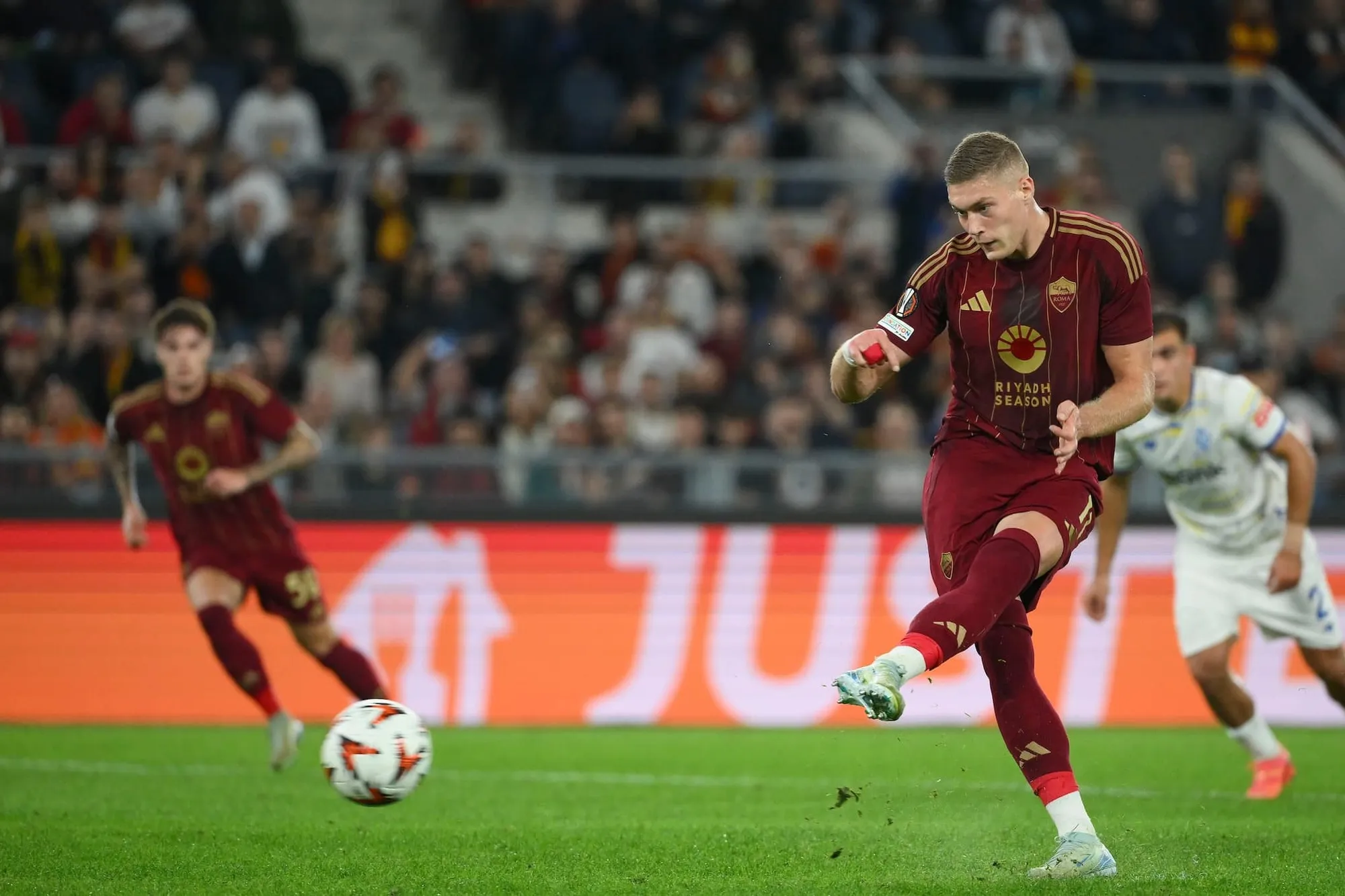 У футболиста сборной Украины возникли проблемы в Италии